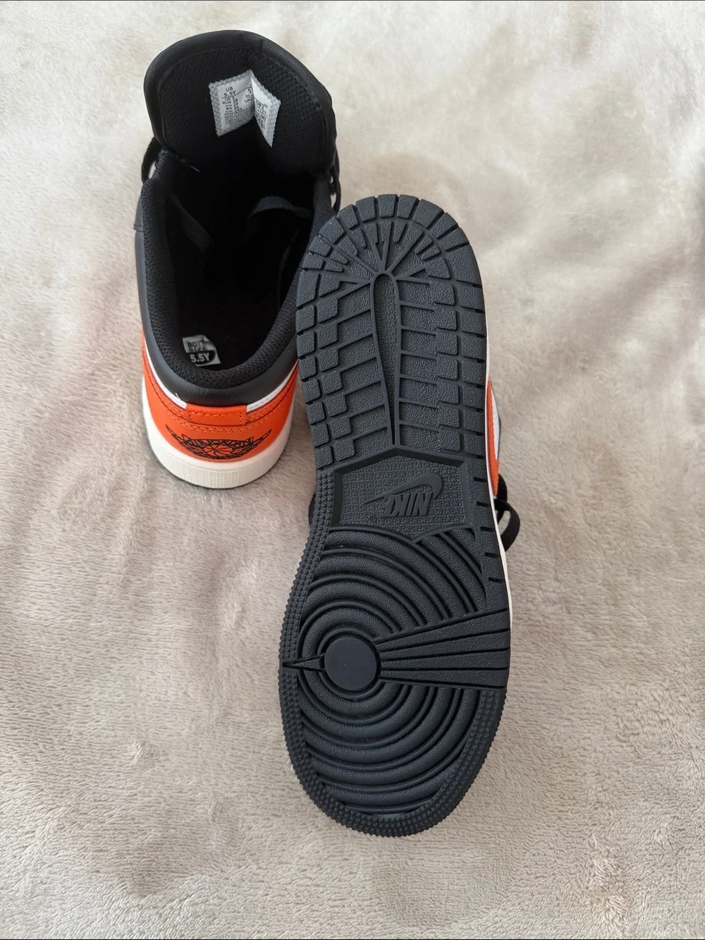 Nike Kids Black and Orange Low-Top Sneakers